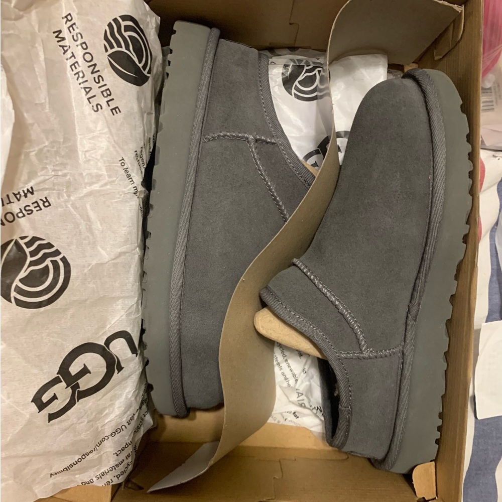 UGG Classic Gray Slippers - Picture 6 of 8